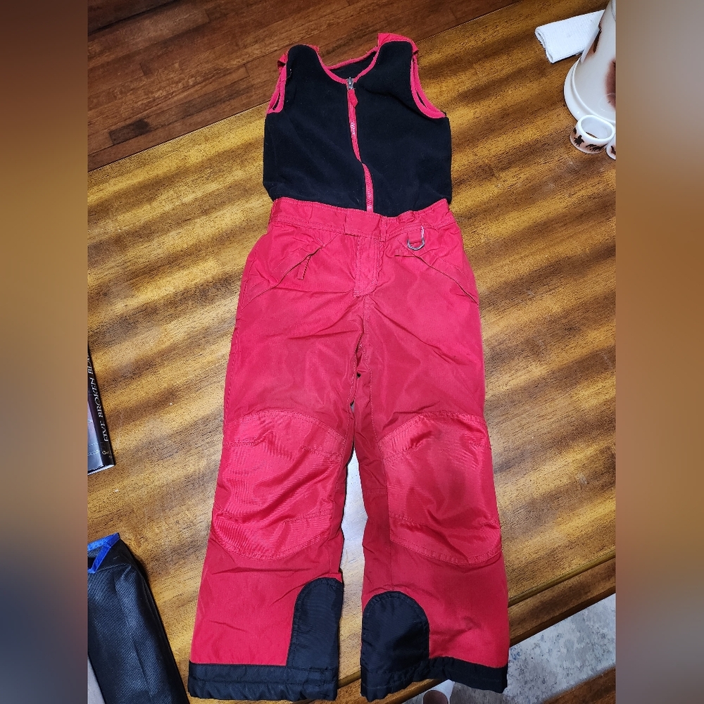 Youth Snowpants/Bibs size 6/7